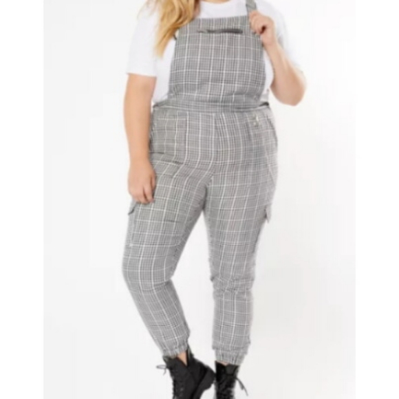 ❗NTW❗Rue21 Gingham Jumpsuit - Picture 1 of 5
